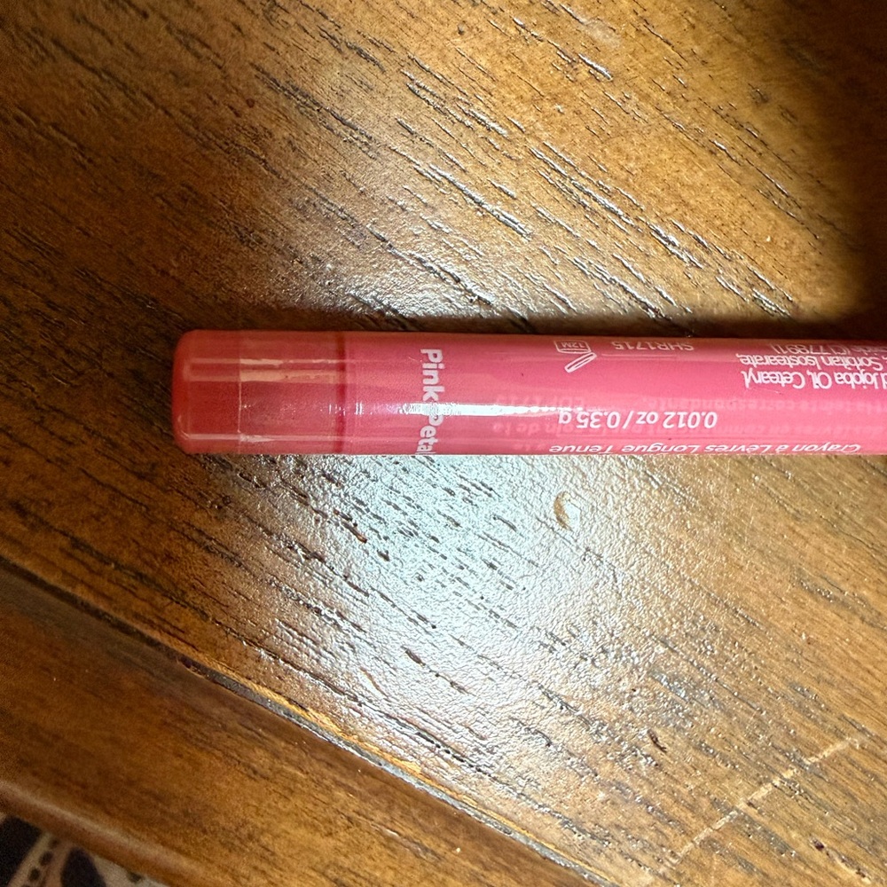 SeneGence LipSense Lip Liner in Pink Petal - Picture 2 of 5